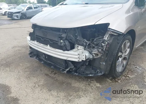 2017 Chrysler Pacifica Limited из США, поврежденный, VIN 2C4RC1GG3HR536871